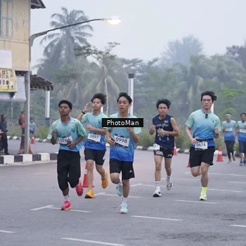 Runner Photo 8811085