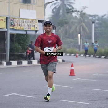 Runner Photo 8811134