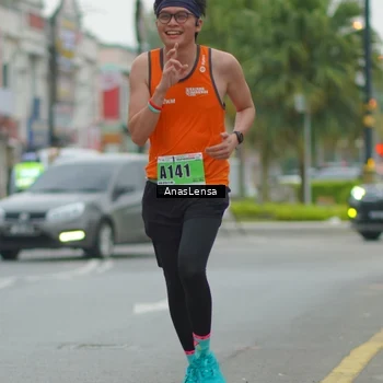 Runner Photo 8811184