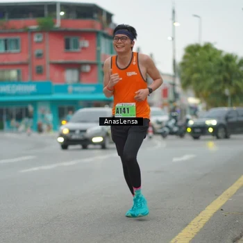 Runner Photo 8811199