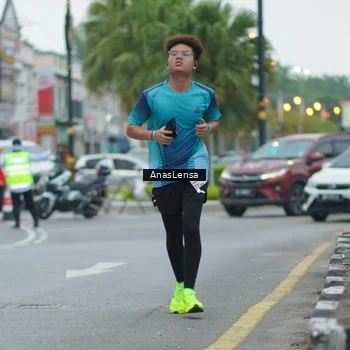 Runner Photo 8811246