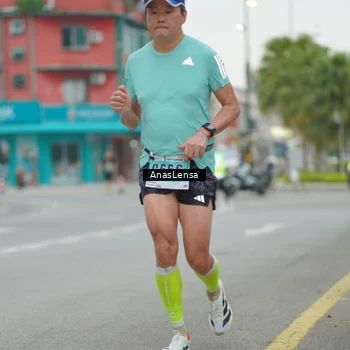 Runner Photo 8811256