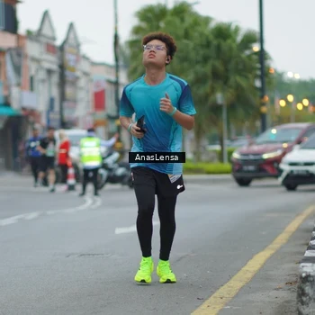 Runner Photo 8811263