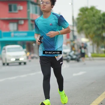 Runner Photo 8811303