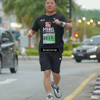 Runner Photo 8811373