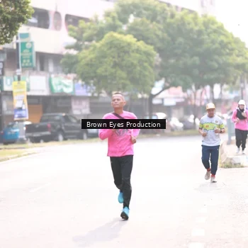 Runner Photo 8811448