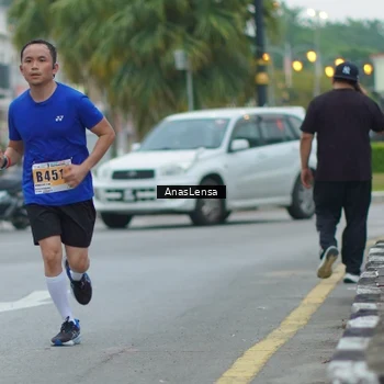 Runner Photo 8811458