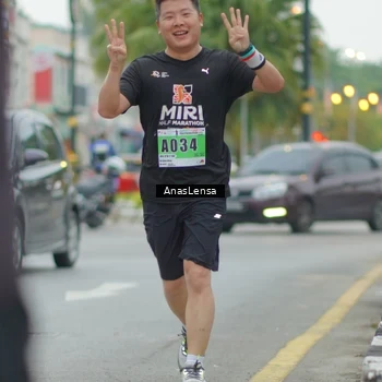 Runner Photo 8811460