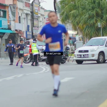 Runner Photo 8811470