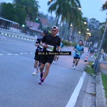 Runner Photo 8811510