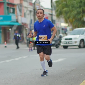 Runner Photo 8811540