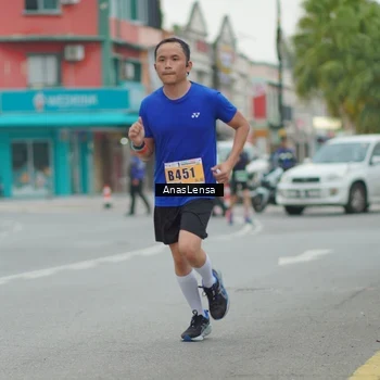 Runner Photo 8811550