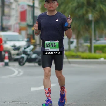 Runner Photo 8811658
