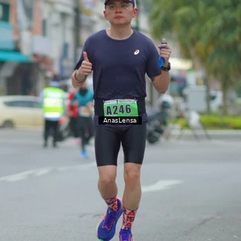 Runner Photo 8811704