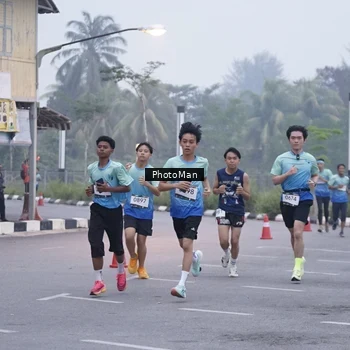 Runner Photo 8811860