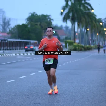 Runner Photo 8811879