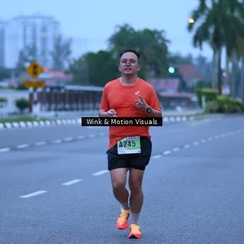 Runner Photo 8811898
