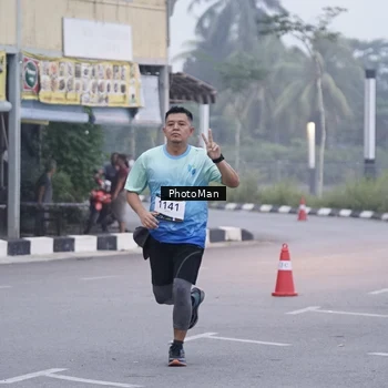 Runner Photo 8812347