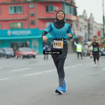 Runner Photo 8812355