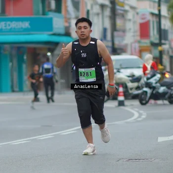 Runner Photo 8812357