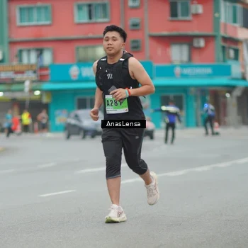 Runner Photo 8812387