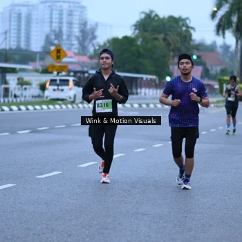 Runner Photo 8812428