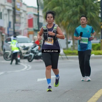 Runner Photo 8812452