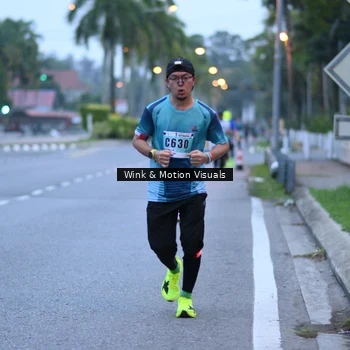 Runner Photo 8812472