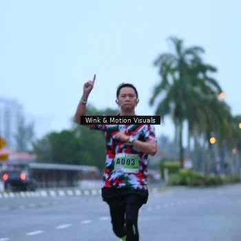 Runner Photo 8812506