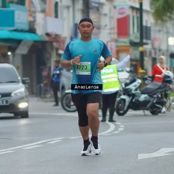Runner Photo 8812513