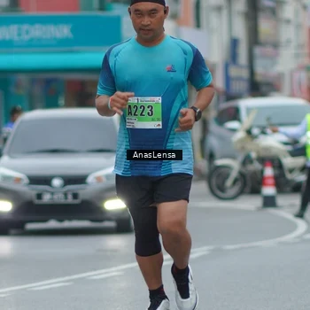 Runner Photo 8812521