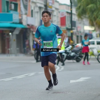 Runner Photo 8812542