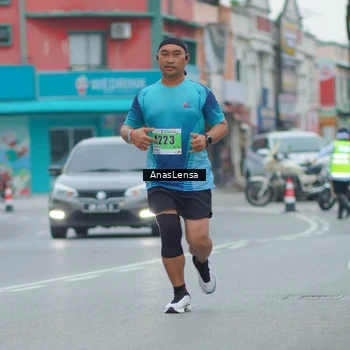 Runner Photo 8812545