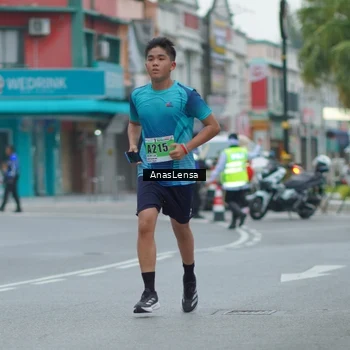 Runner Photo 8812568