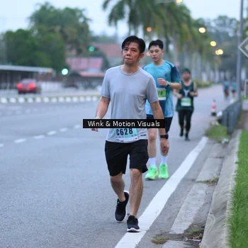 Runner Photo 8812635