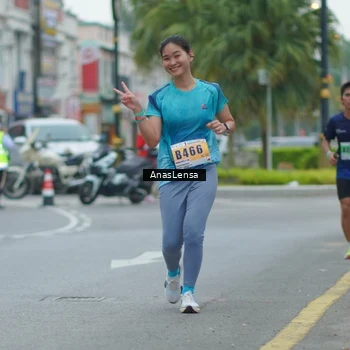 Runner Photo 8812644