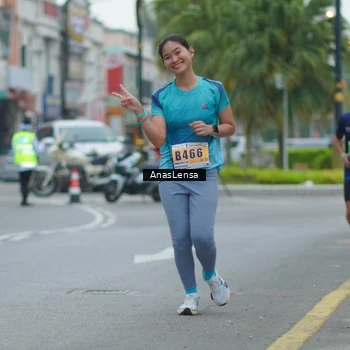 Runner Photo 8812647