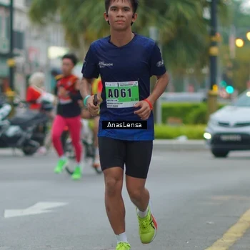 Runner Photo 8812663