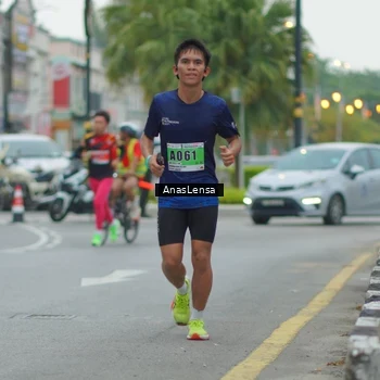 Runner Photo 8812669