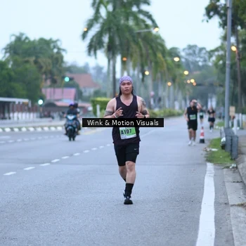 Runner Photo 8812682