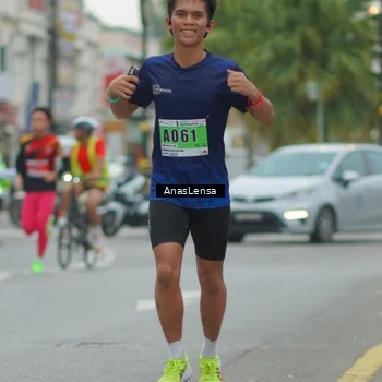 Runner Photo 8812690