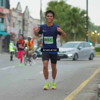 Runner Photo 8812691
