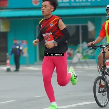 Runner Photo 8812692