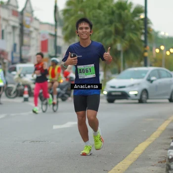 Runner Photo 8812693