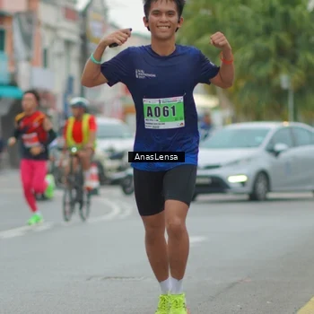 Runner Photo 8812696