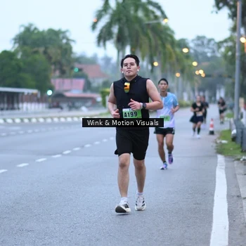 Runner Photo 8812703