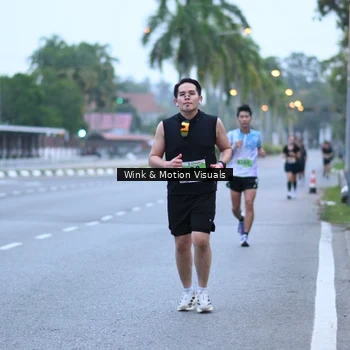 Runner Photo 8812704