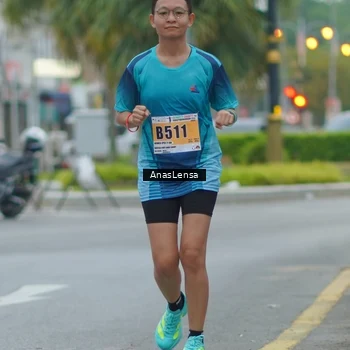Runner Photo 8812716
