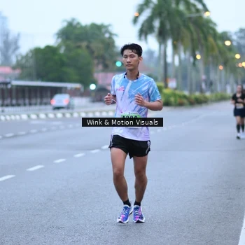 Runner Photo 8812723
