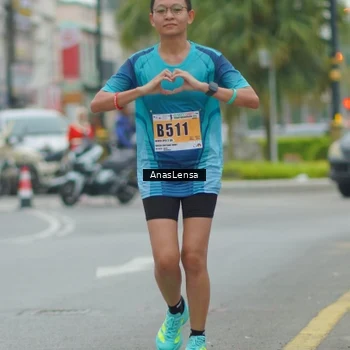 Runner Photo 8812726
